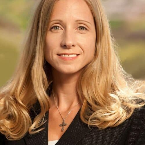 Biltmore Bank of Arizona’s Julia Dollarhide Appointed to BBB of Central, Northern and Western Arizona’s 2013 Arizona Board of Directors