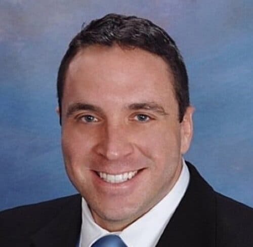 Justin Roberge joins Washington Federal as Branch Manager