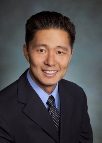 Leonardo Loo Receives 2013 Community Leader of the Year Award from National Association of Asian American Professionals