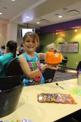 Families Giving Back Celebrates ‘Make a Difference Day’ with  ‘Spooktacular’ Halloween Event at Phoenix Children’s Hospital
